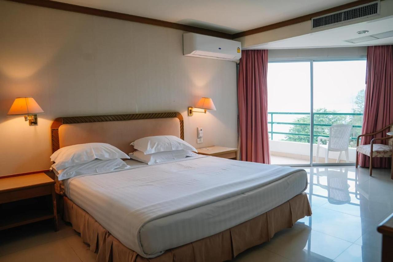 Khanom Golden Beach Hotel Экстерьер фото