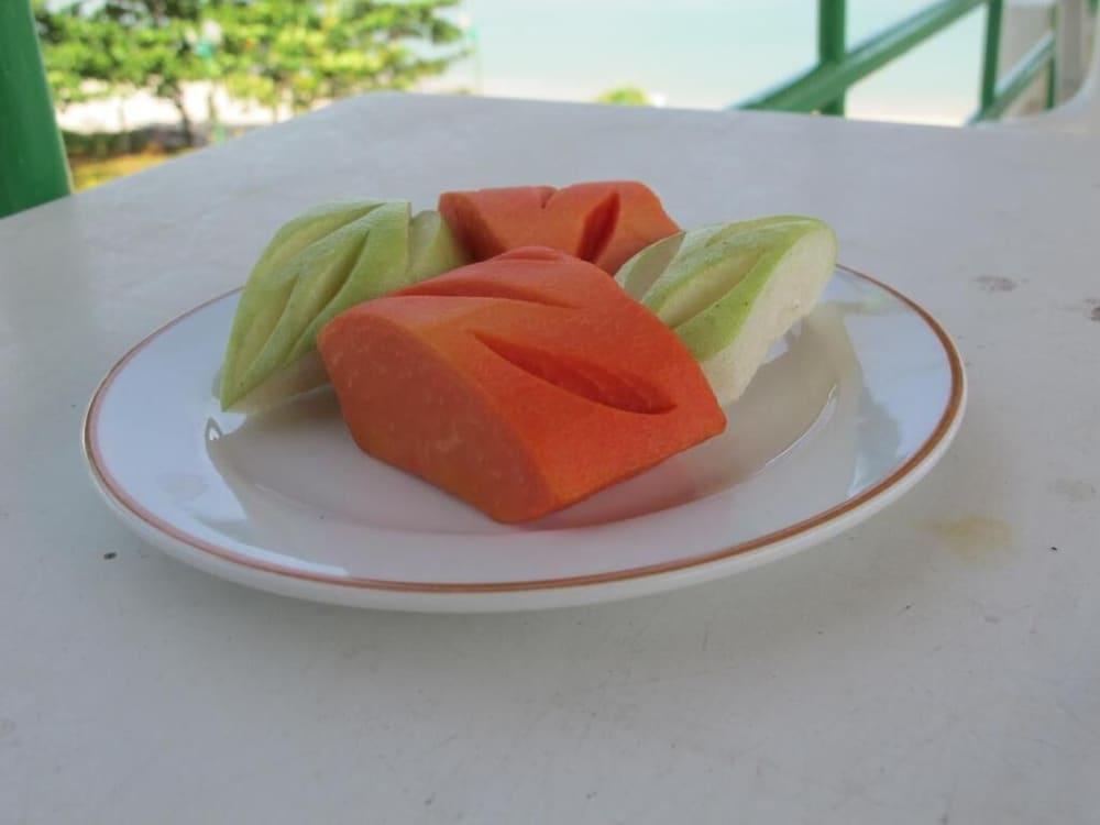 Khanom Golden Beach Hotel Экстерьер фото