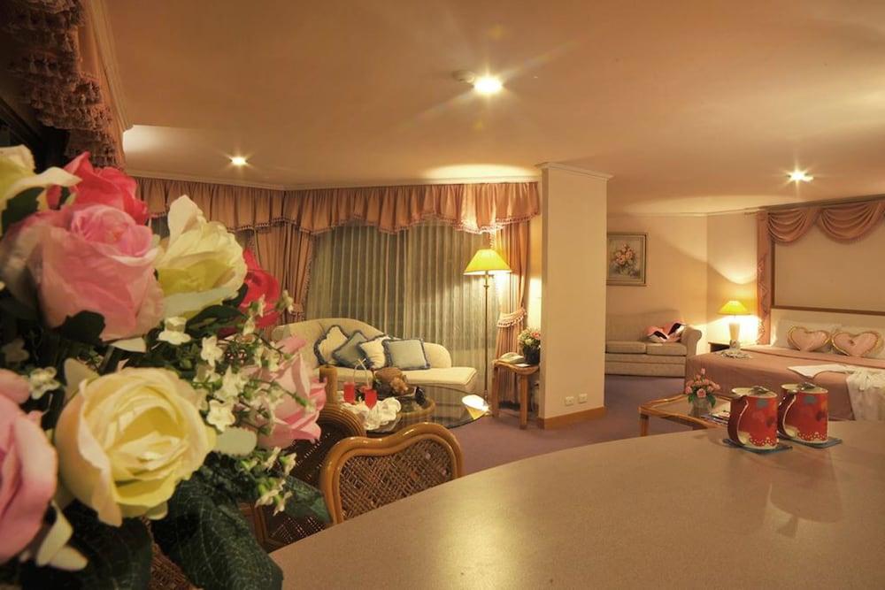 Khanom Golden Beach Hotel Экстерьер фото