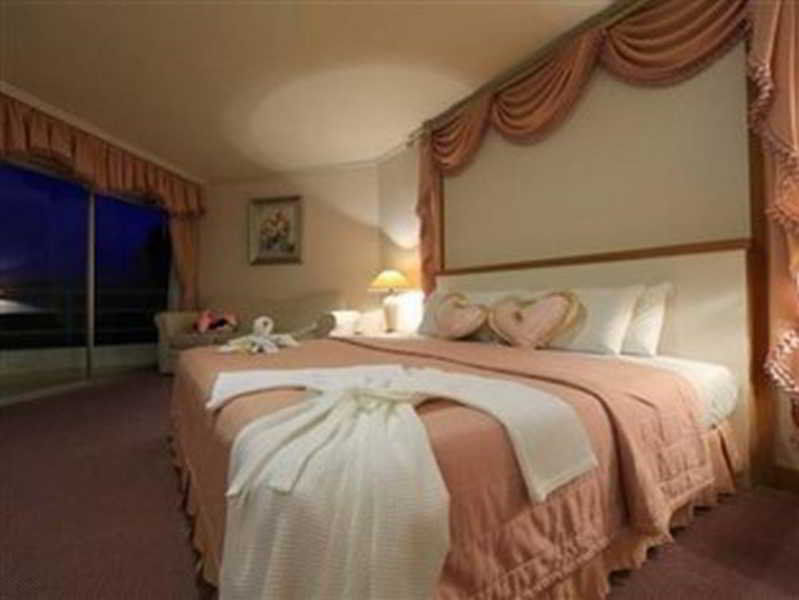 Khanom Golden Beach Hotel Экстерьер фото